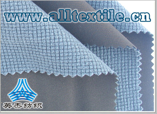 四面彈針織布+TPU+格子搖粒絨複合面料